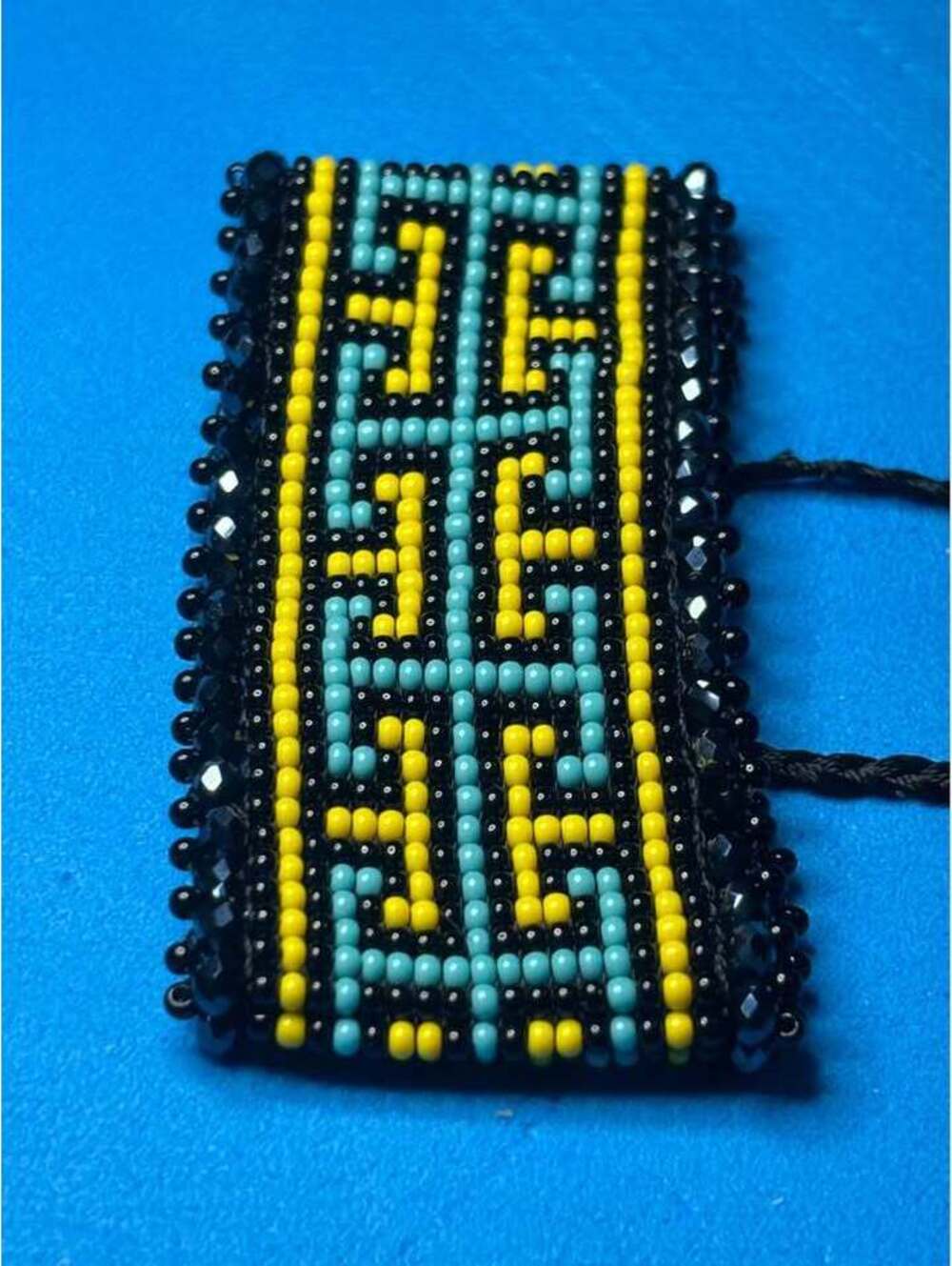 Beaded bracelet geometric pattern seed bead